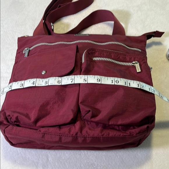 Baggallini Burgundy Large Crossbody Bag - Picture 7 of 10